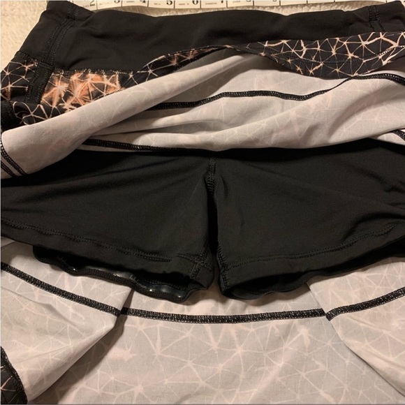 Lululemon Pace Rival Tennis Skirt Stretch Sugar Crush Multi Black Golf Athletic - Picture 11 of 15